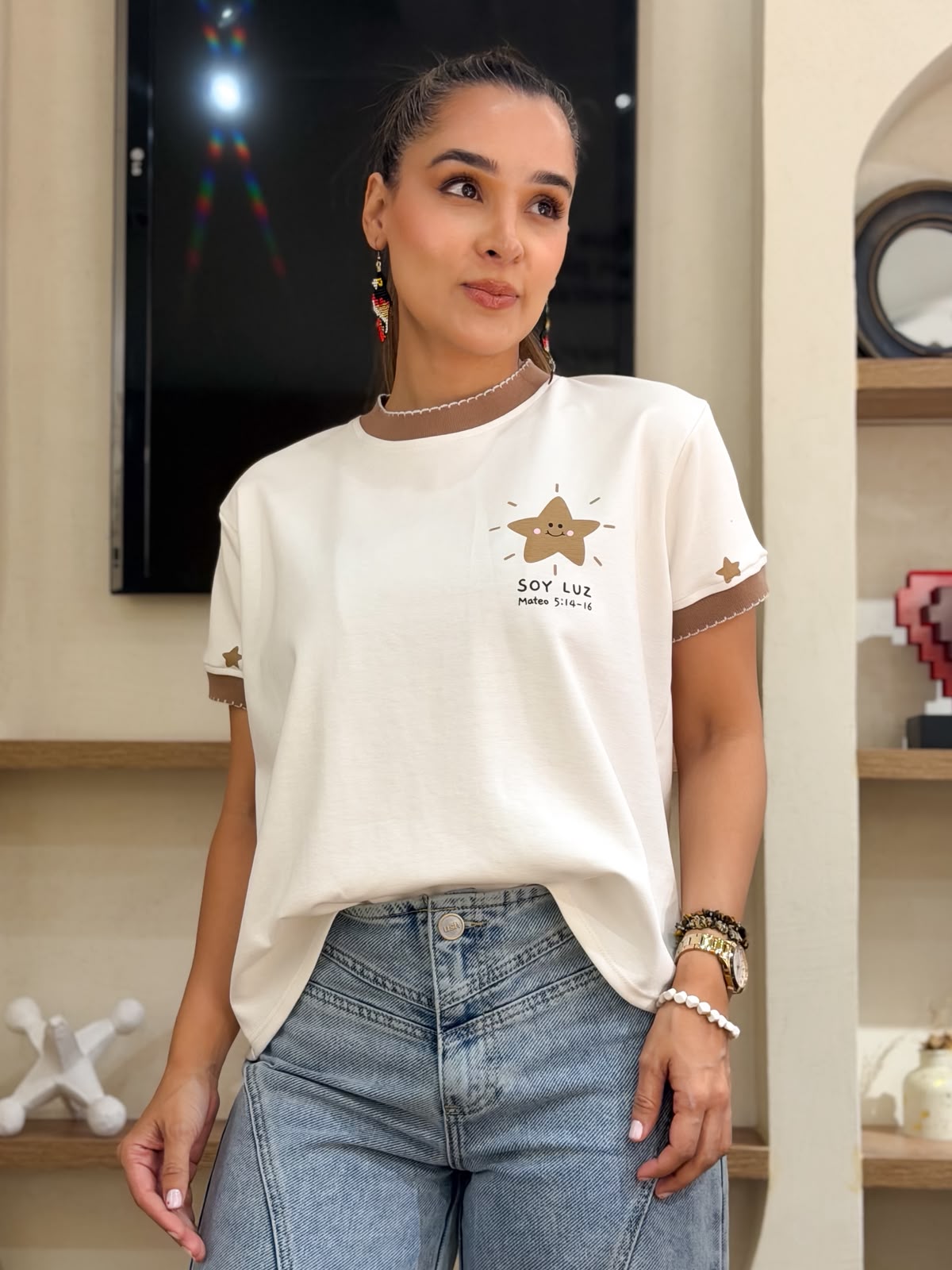 CAMISETA SOY LUZ