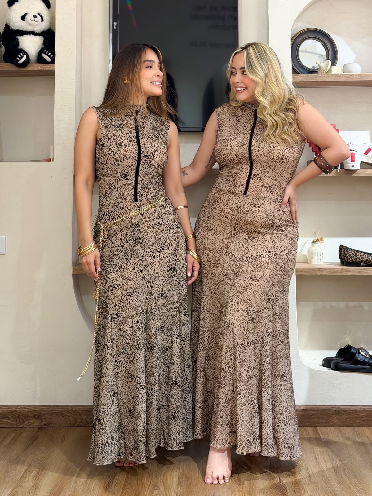 VESTIDO EN TRANSPARENCIA ANIMAL PRINT